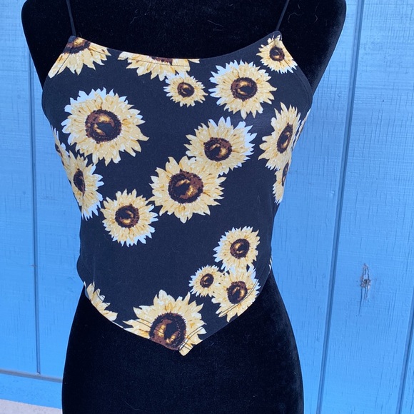 No Comment Sunflower Tank Top - Picture 3 of 5